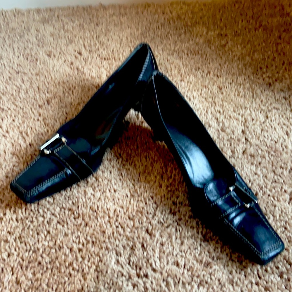 Stuart Weitzman black healed loafer pump